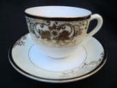 Meito Cup & saucer cream/black/gilt