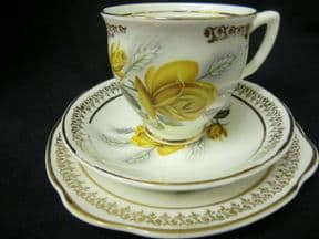 Retro tea trio -yellow rose