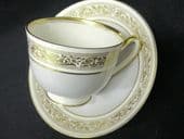 Royal Doulton grey/lavender cup & saucer c1950 (1)