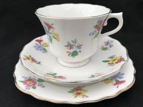 Vale tea trio Scattered flowers