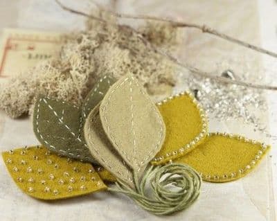 Prima Flowers - Vermont Stitched Leaves - Ochre - 553647