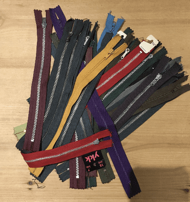 Zip with Metal Teeth