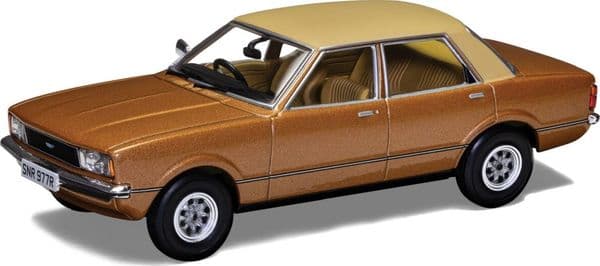 Corgi Vanguard VA11917 Ford Cortina Mk4 1.6 GL Arizona Gold 1:43 Scale