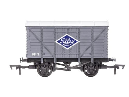 Dapol 4F-012-059 Ventilated Van Riley No.1 OO Gauge