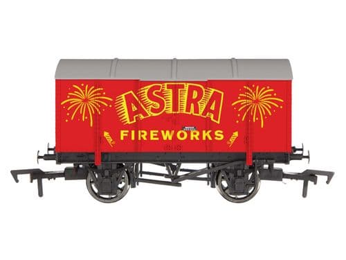 Dapol 4F-013-184 Gunpowder Van Astra Fireworks Weathered OO Gauge