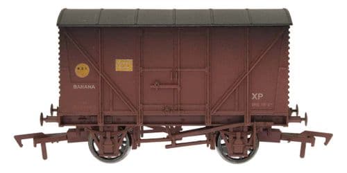 Dapol 4F-016-122 Banana Van Fyffes Bauxite B881955 Weathered OO Gauge