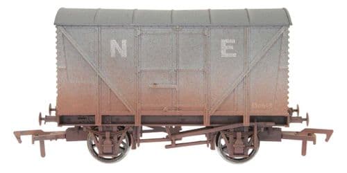 Dapol 4F-016-128 Banana Van NE 158645 Weathered OO Gauge