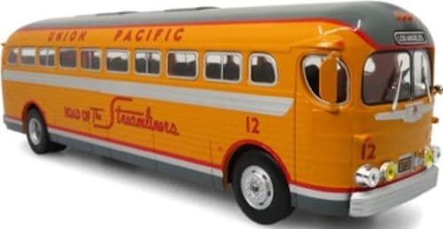 Iconic Replicas 430353 GM PD 4151 Silversides Coach Union Pacific Railroad Destination Los Angeles, 1:43 Scale