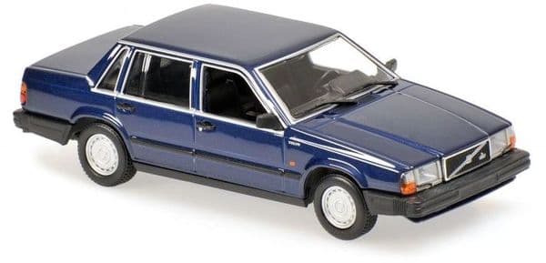 Minichamps MIN 155 171701 Volvo 740 GL - 1986 - Dark Blue Metallic 1/18 Scale