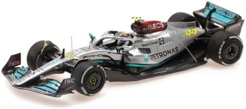 Minichamps MIN 417 221244 Mercedes Petronas F1 L. Hamilton 300th GP 300th GP France 2022 W13 E Perfo