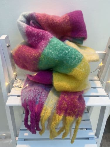 Cosy, warm scarf - Pink & yellow mix