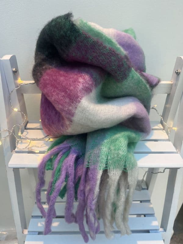 Cosy, warm scarf - purple mix