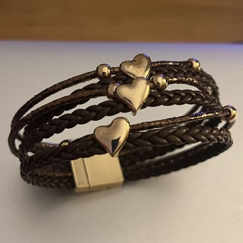 Fabulous hearts bracelet