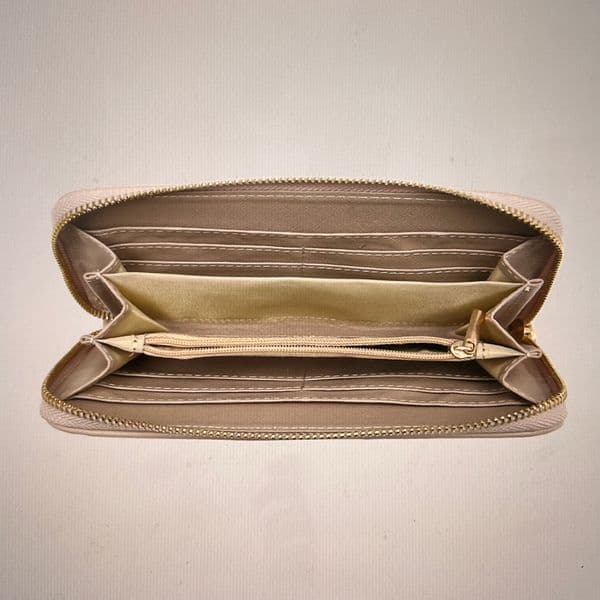 SALE: Fabulous Star purse / wallet