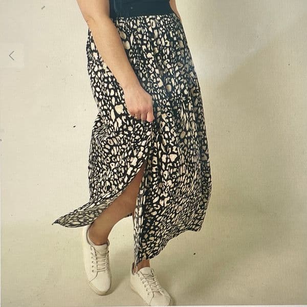SALE Gorgeous animal print design skirt - various colours