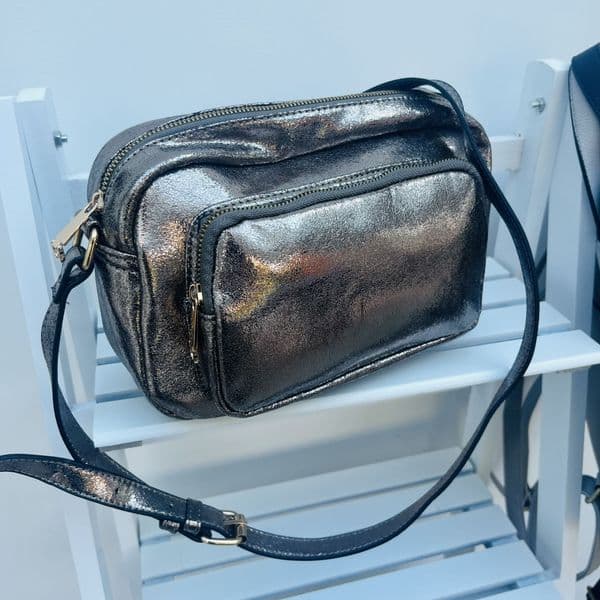 SALE: Gorgeous metallic bag