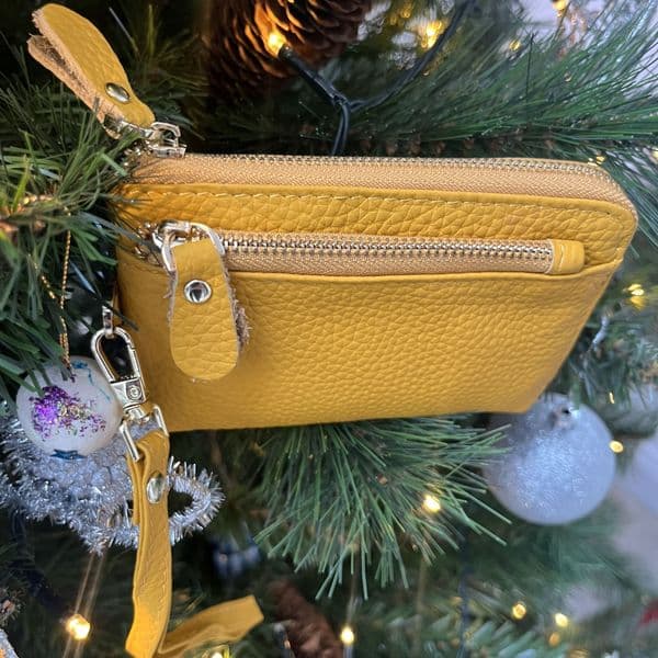 SALE: Leather purse