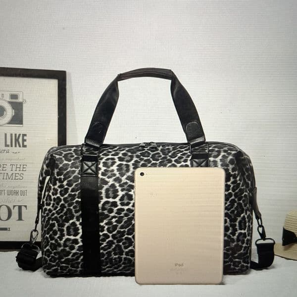 SPECIAL OFFER: Animal Print travel bag  - with trolley sleeve