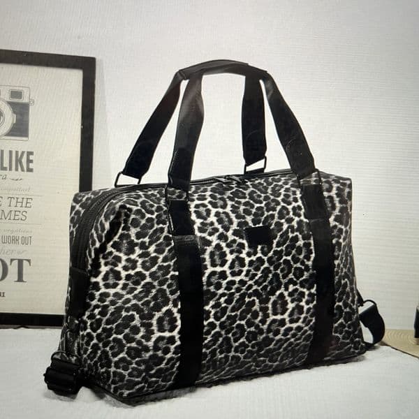 SPECIAL OFFER: Animal Print travel bag  - with trolley sleeve