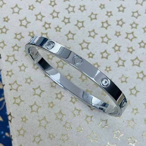 Special Offer: Designer inspired bangle with heart - various colours