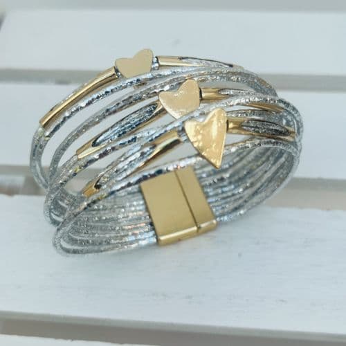 Special Offer: Fabulous hearts bracelet