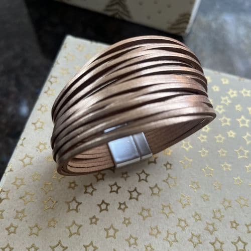 Special Offer: Leather strands bracelet - various colours