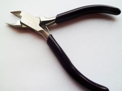 Cutter pliers. Memory wire.