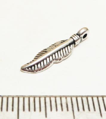 Feather charms / pendants x 50. 18mm silver.