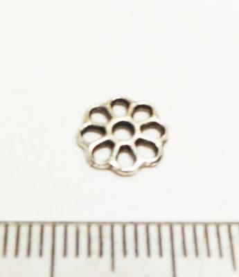 Flat open flower beadcap x 50. 9mm Silver.