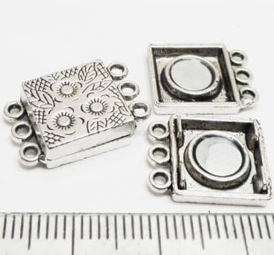Floral box 3 strand magnetic clasp x 1. 12mm square