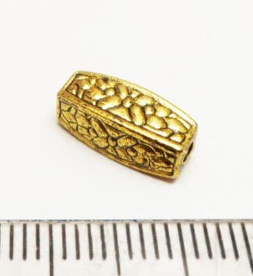 Floral pillar spacer bead x 5.  12mm. Gold