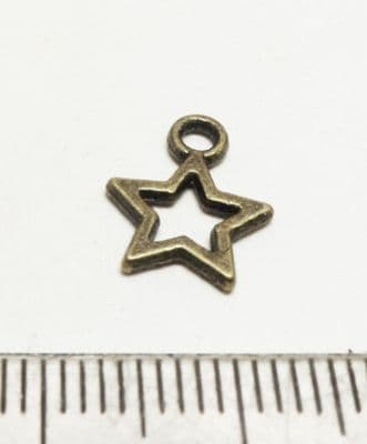 Hollow Star charm Antique Bronze x 30. 8mm.