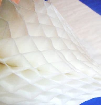 Honeycomb Paper White. 17cm x 25cm.