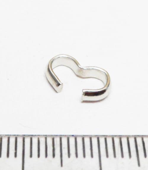 Joiners  / Links x20. 10mm x 6mm x 2mm