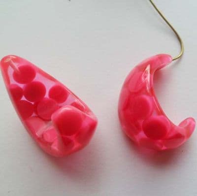 Large chunky Resin Hoop. Pink dot. 1pr. 25mm x 18mm