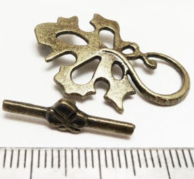 Leaf toggle x 3. 30mm x 20mm. Antique bronze