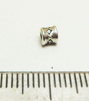 Mini tube spacer beads x 80. Silver. 3.5mm x 2.5mm.