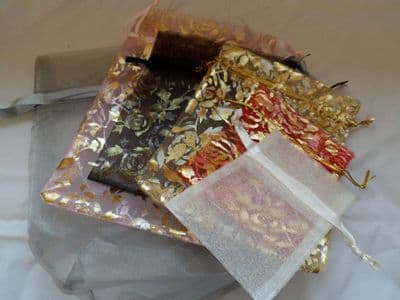 Pack of 6 Organza Bags. (Pack 2). Various sizes & colours.