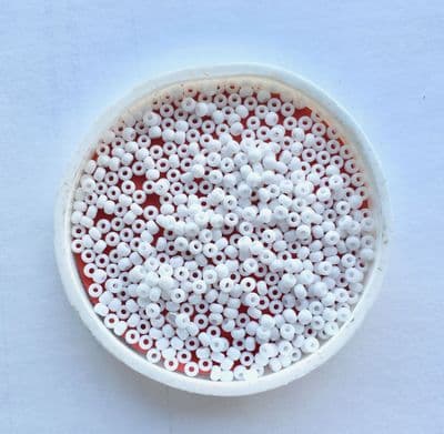 Solid White Rocaille Beads x 500