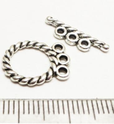 Tibetan Style Silver 3 loop rope Toggle/bar x6. 13mm.