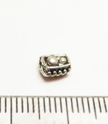 Tibetan Style Silver Dotted ball spacer.x 100. 5mm.