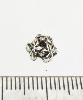 Tibetan Style Silver leaves bead caps x20. 7mm.