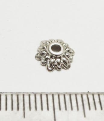 Tibetan Style Silver Sunflower bead cap x 50. 7mm.