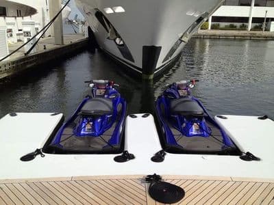 Inflatable jet ski dock 300 x 500cm