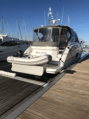 Inflatable swim platform fender