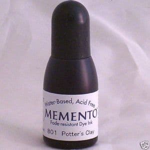 POTTER'S CLAY Re-Inker for Memento ink pad, 15ml bottle