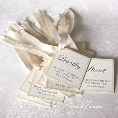 Tag Place Cards with Ribbon to tie onto your favour