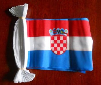 Croatia Bunting, rectangular, 9 metre.