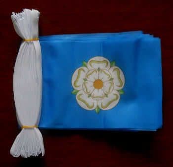 Yorkshire Bunting, rectangular, 9 metre.