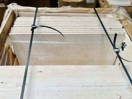 12.42m2 Clearance/Damaged Jerusalem Antique Gold Tumbled 900 mm x 600 mm x 20 mm Paving Slabs/Tiles